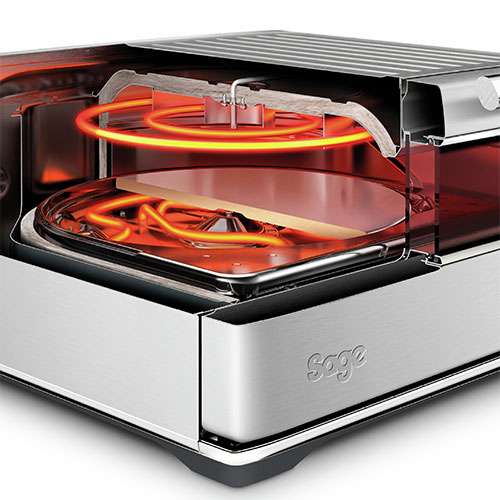 The Smart Oven™ Pizzaiolo HEAT RETENTION & SAFE USE